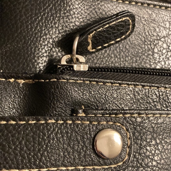 ROSETTI Black Crossbody Bag with Adjustable Attached Strap & Zippered Pockets - Picture 8 of 15